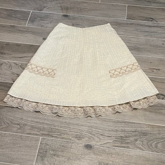 2030 Shin Chai skirt - Picture 5 of 7